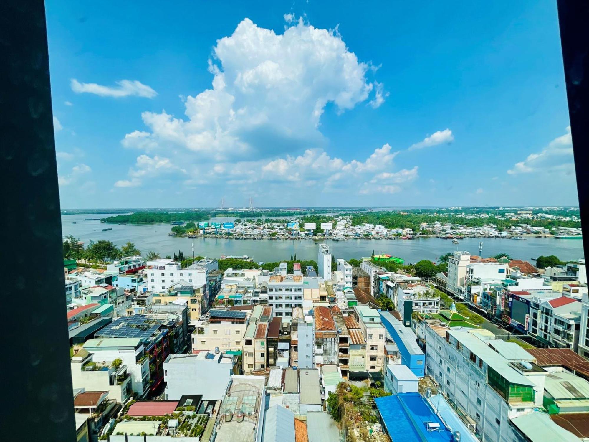 Wink Hotel Can Tho Ninh Kieu Wharf - 24Hrs Stay & Rooftop Pool Bar Bagian luar foto
